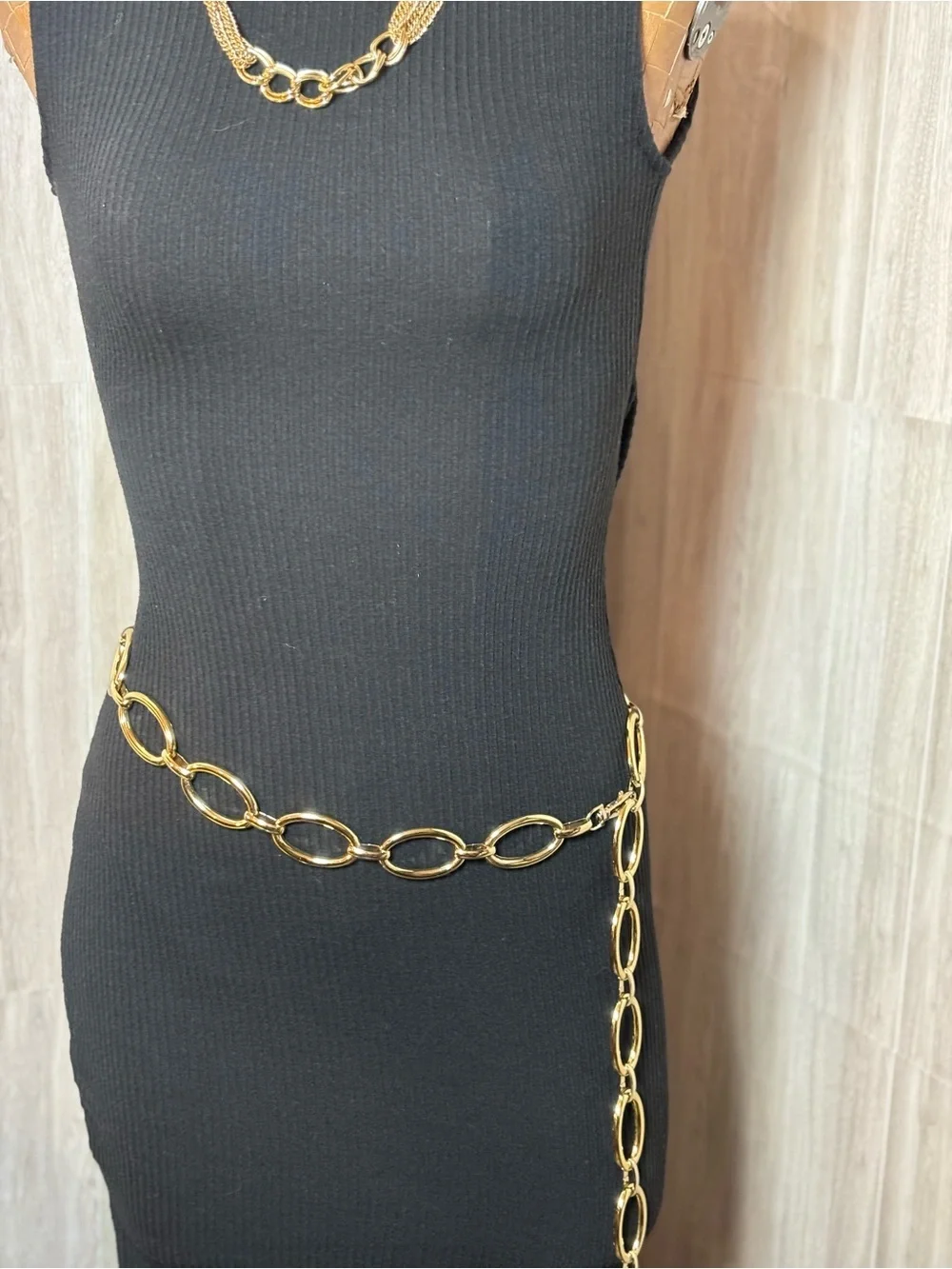 Vintage Style Adjustable Gold Tone Oval Link Chain Belt Statement Accessory